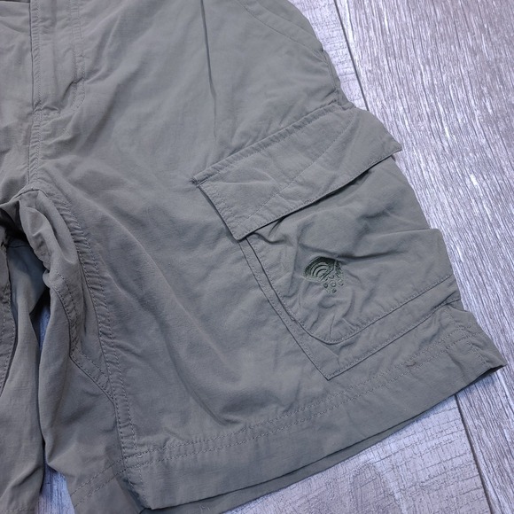 Mountain Hardwear Mens Cargo Shorts Size 30 Olive Green Nylon Hiking Stretch - Picture 3 of 6